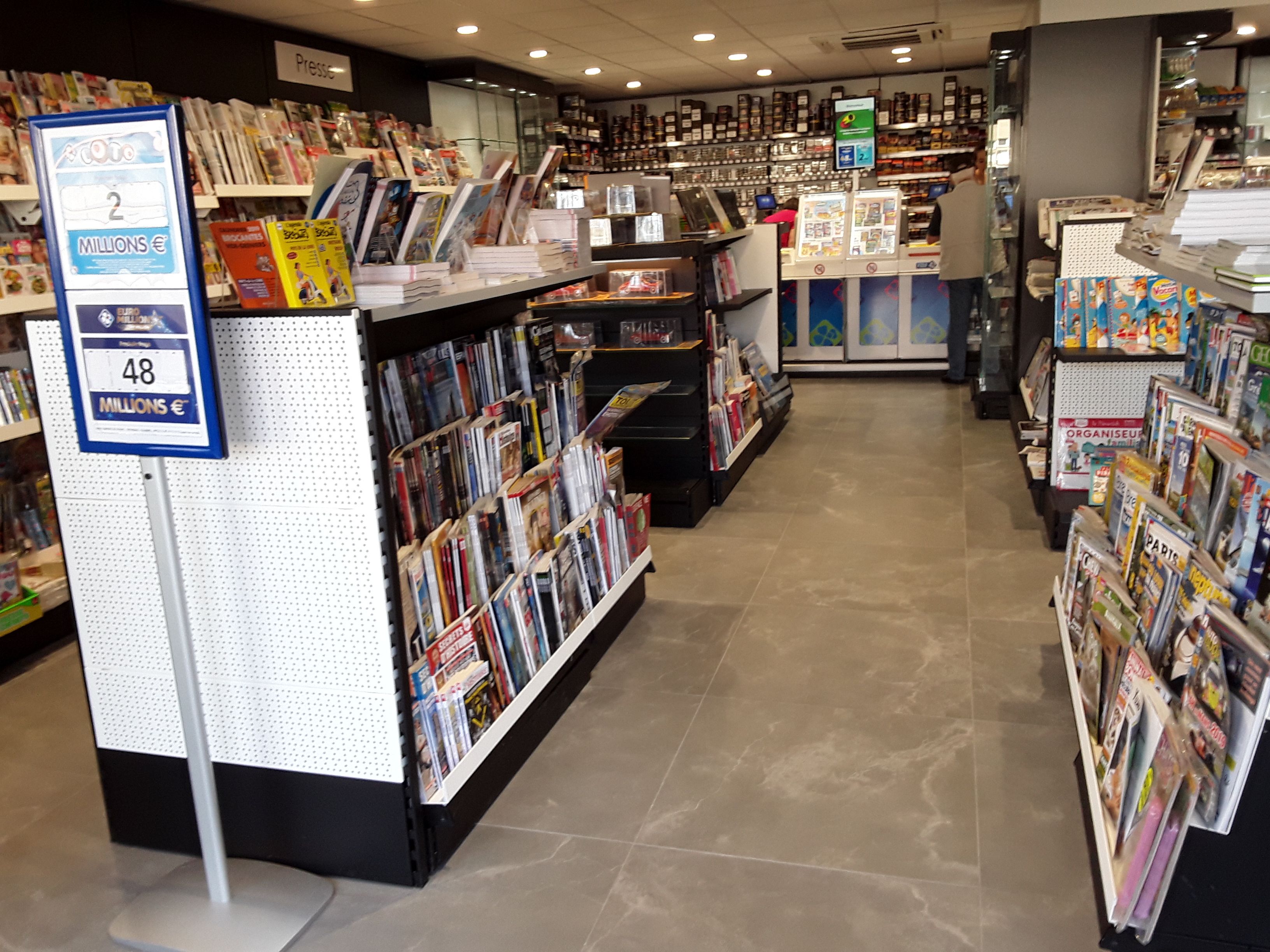 elfbar nachfüll pod läuft aus Sainte Vape – Vape Shop à Lutry, écoute, conseils et suivi pour l'arrêt du  tabac main image 1