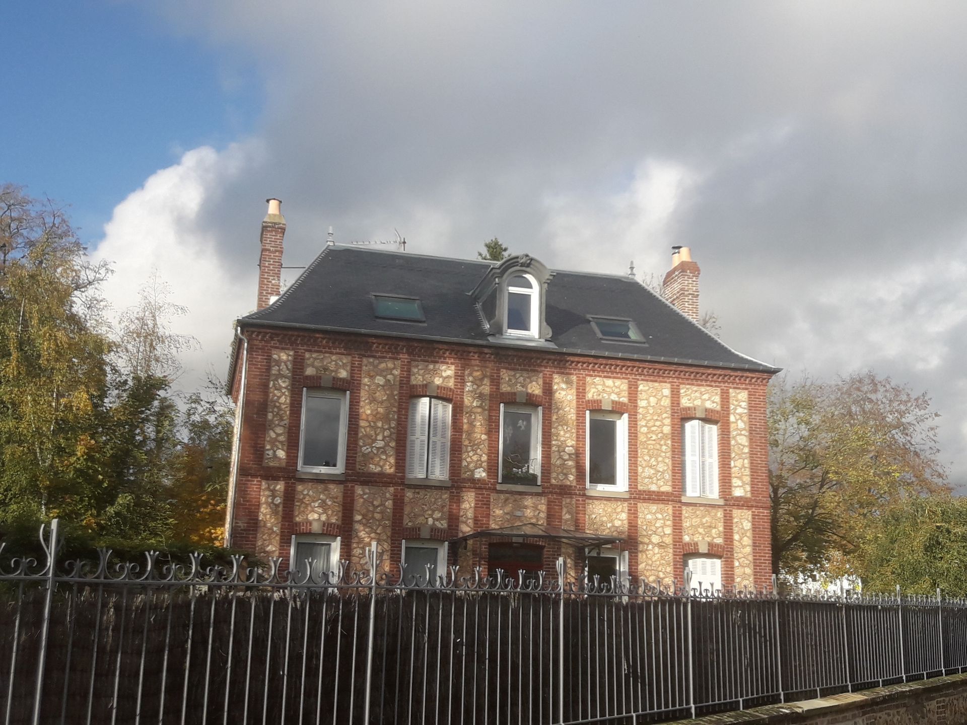 Photo d'illustration 3 sur 12