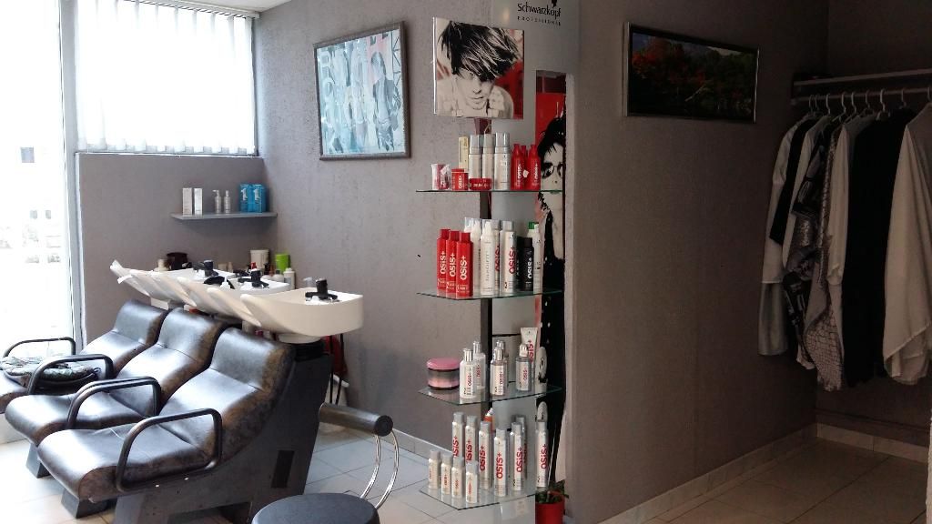 Kriss Style La Roche sur Yon - Coiffeur (adresse, horaires, avis)