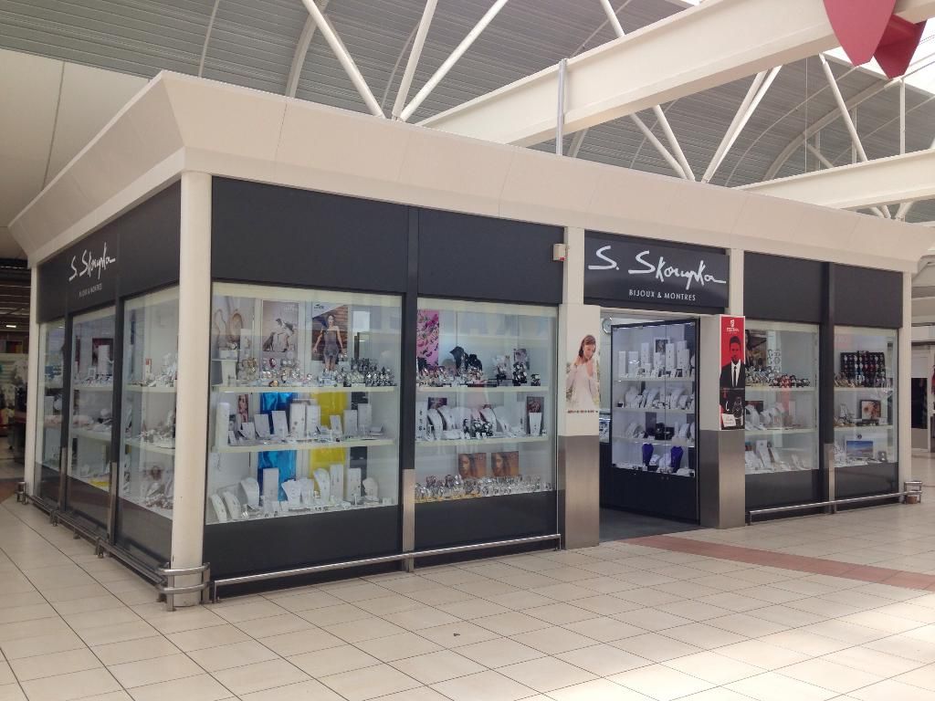 Centre commercial Les Epis, Sin le Noble (59) - Commerces, boutiques et  professionnels avec PagesJaunes