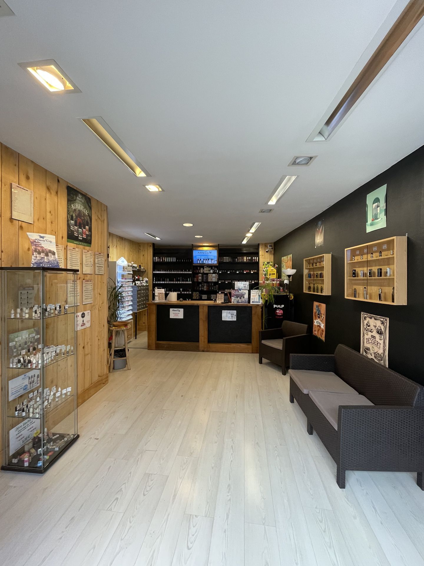 elfbar nachfüll pod läuft aus LEHIGH VAPE, 1432 Lee Boulevard, Lehigh Acres, FL 33936, US