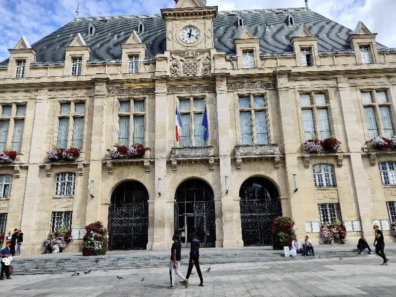 Mairie - Saint-Denis (adresse, horaires)