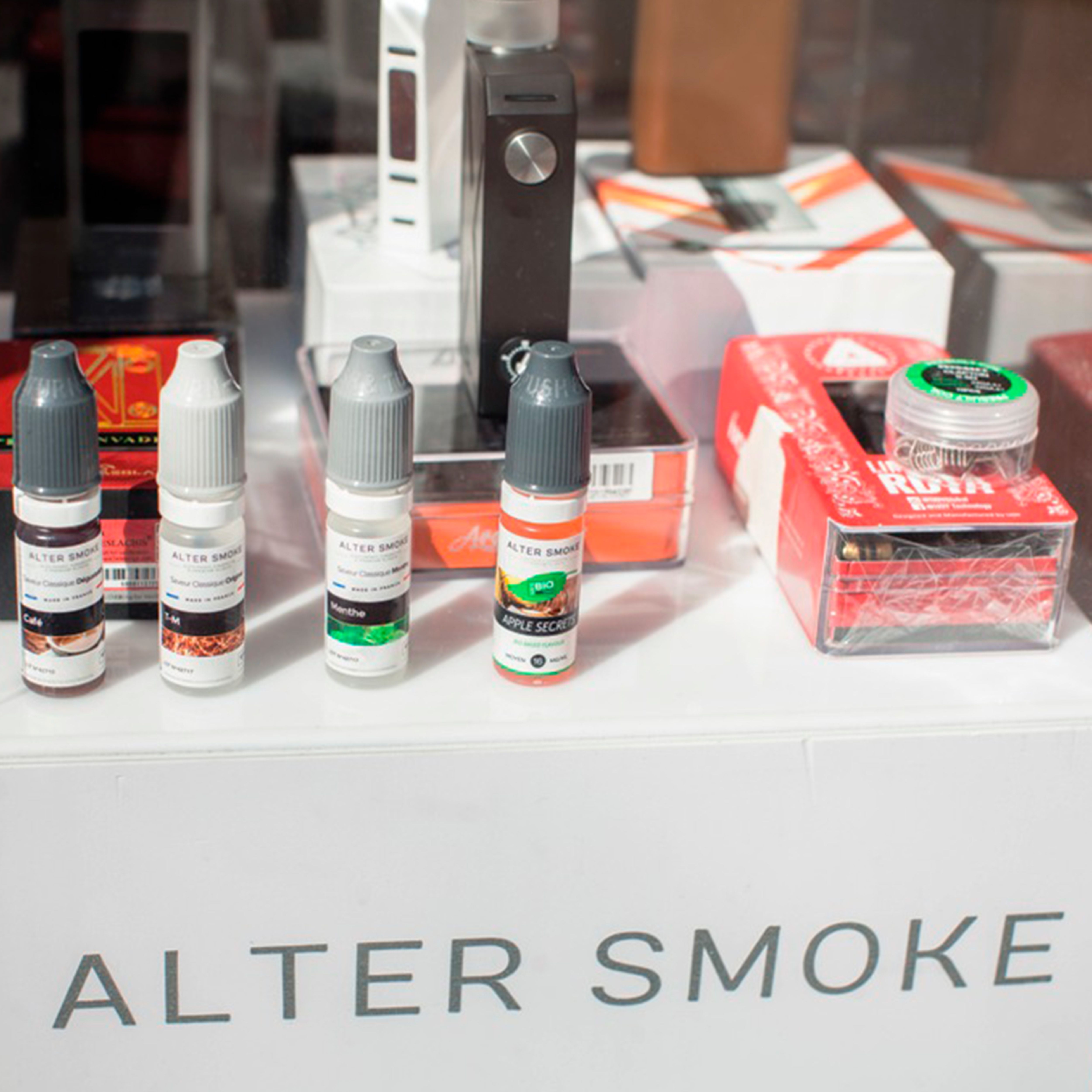 Alter Smoke - 52 Bd St Michel Paris 75006 - Articles pour vapoteurs  (horaires, avis)