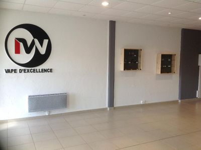 E-Smooky - Articles pour vapoteurs, 12 r Dupaty, 17000 La Rochelle (France)  - Adresse, Horaire