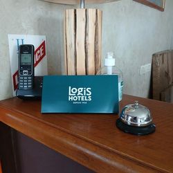 Logo Hôtel Les Confins Du Perche